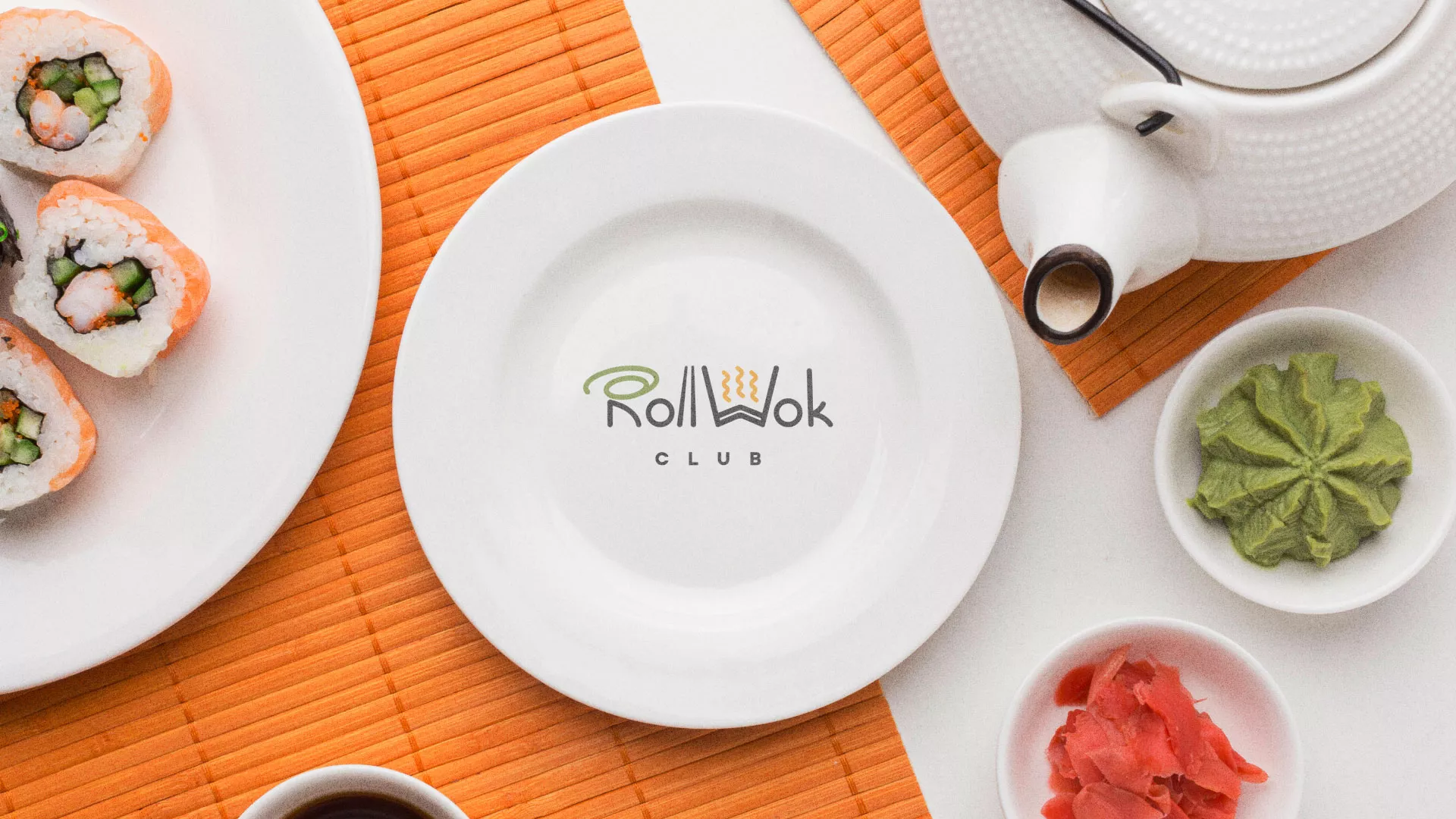 Разработка логотипа и фирменного стиля суши-бара «Roll Wok Club» в Пролетарске